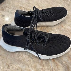 NWOT ALLBIRDS Women's Tree Flyers!!